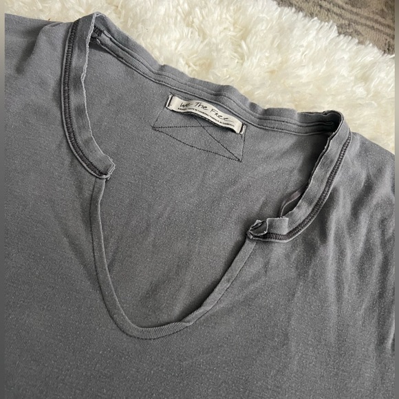 Vintage Free People/We The Free Tee - Picture 2 of 3